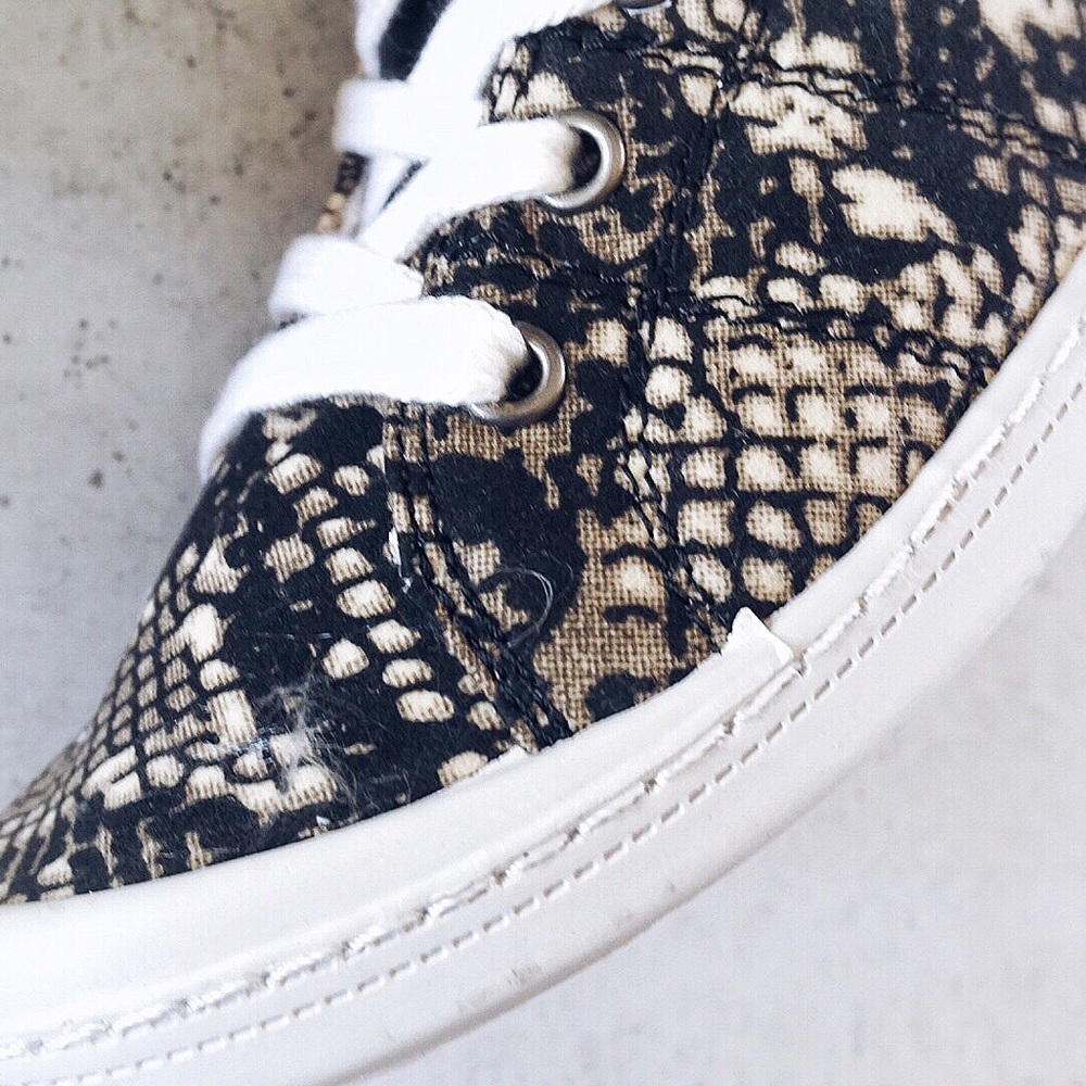 Snake Print Insole Comfort Slip On Sneakers - Picture 6 of 8